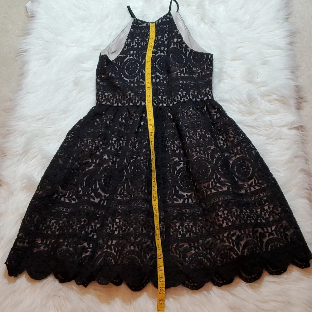 Soprano black with cream underlayer size small in like NEW condition
